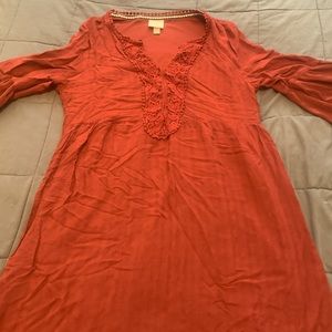 The prettiest maroon dress